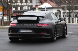 Porsche 911 GT3 facelift - Foto spia 18-02-2016