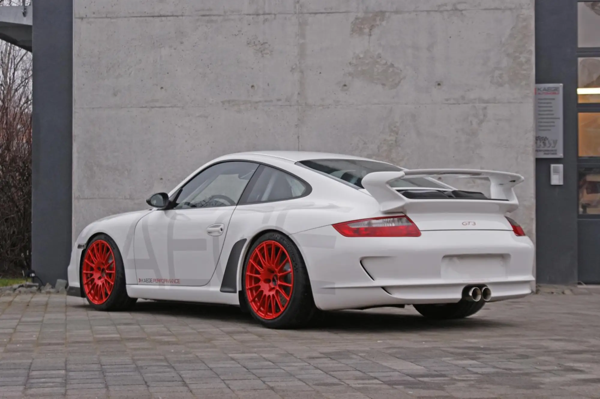 Porsche 911 GT3 firmata KAEGE - 14