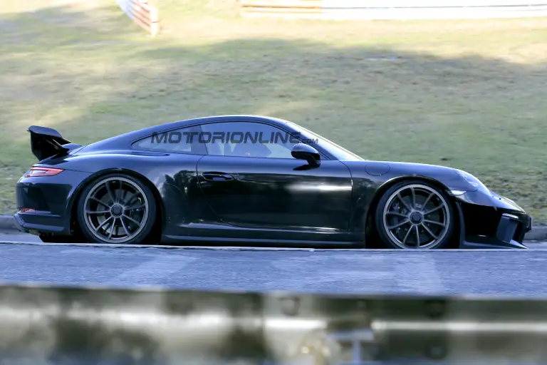 Porsche 911 GT3 MY 2017 - Foto spia 14-11-2016 - 9