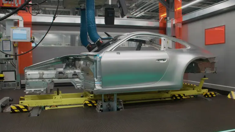 Porsche 911 GT3 Point to Sample - Foto - 7