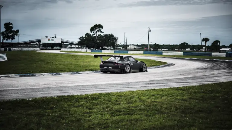 Porsche 911 GT3 R - 12