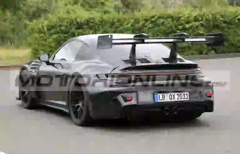 Porsche 911 GT3 RS 2021 - le foto spia agosto 2020 - 4