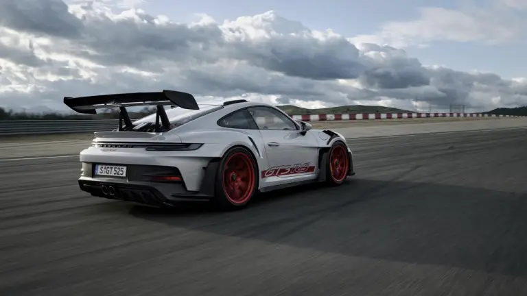 Porsche 911 GT3 RS 2023 - Foto - 4