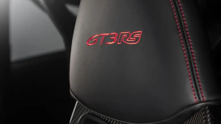 Porsche 911 GT3 RS 2023 - Foto - 23