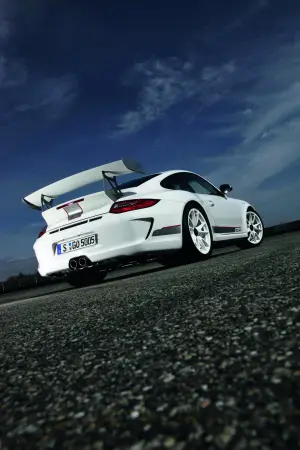 Porsche 911 GT3 RS 4.0 mega-gallery - 5
