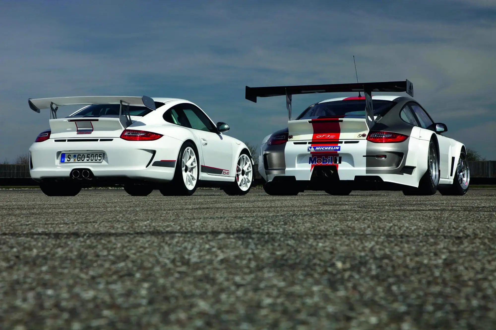 Porsche 911 GT3 RS 4.0 mega-gallery - 13