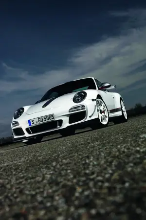 Porsche 911 GT3 RS 4.0 mega-gallery - 17