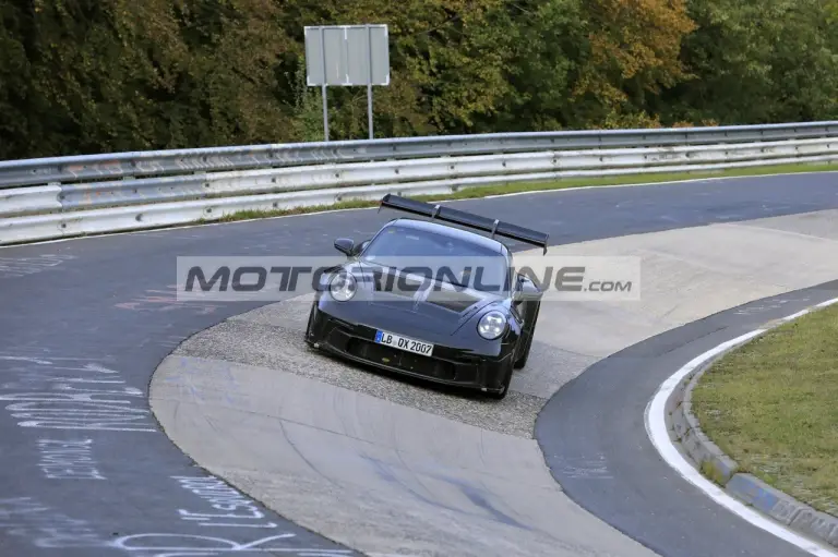 Porsche 911 GT3 RS - Foto spia 14-10-2020 - 1
