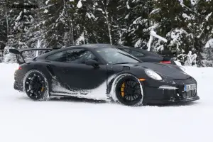 Porsche 911 GT3 RS - foto spia