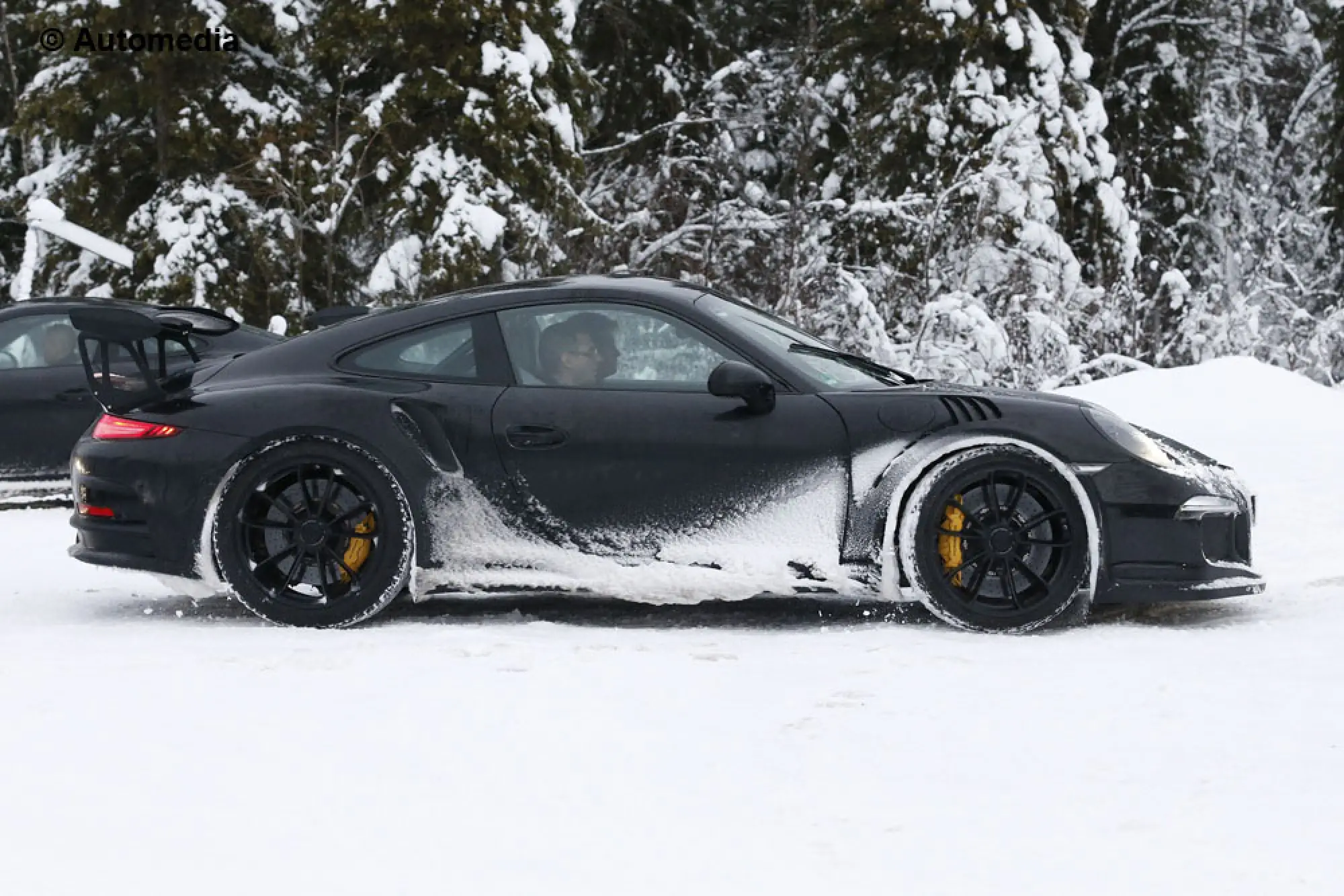 Porsche 911 GT3 RS - foto spia - 5