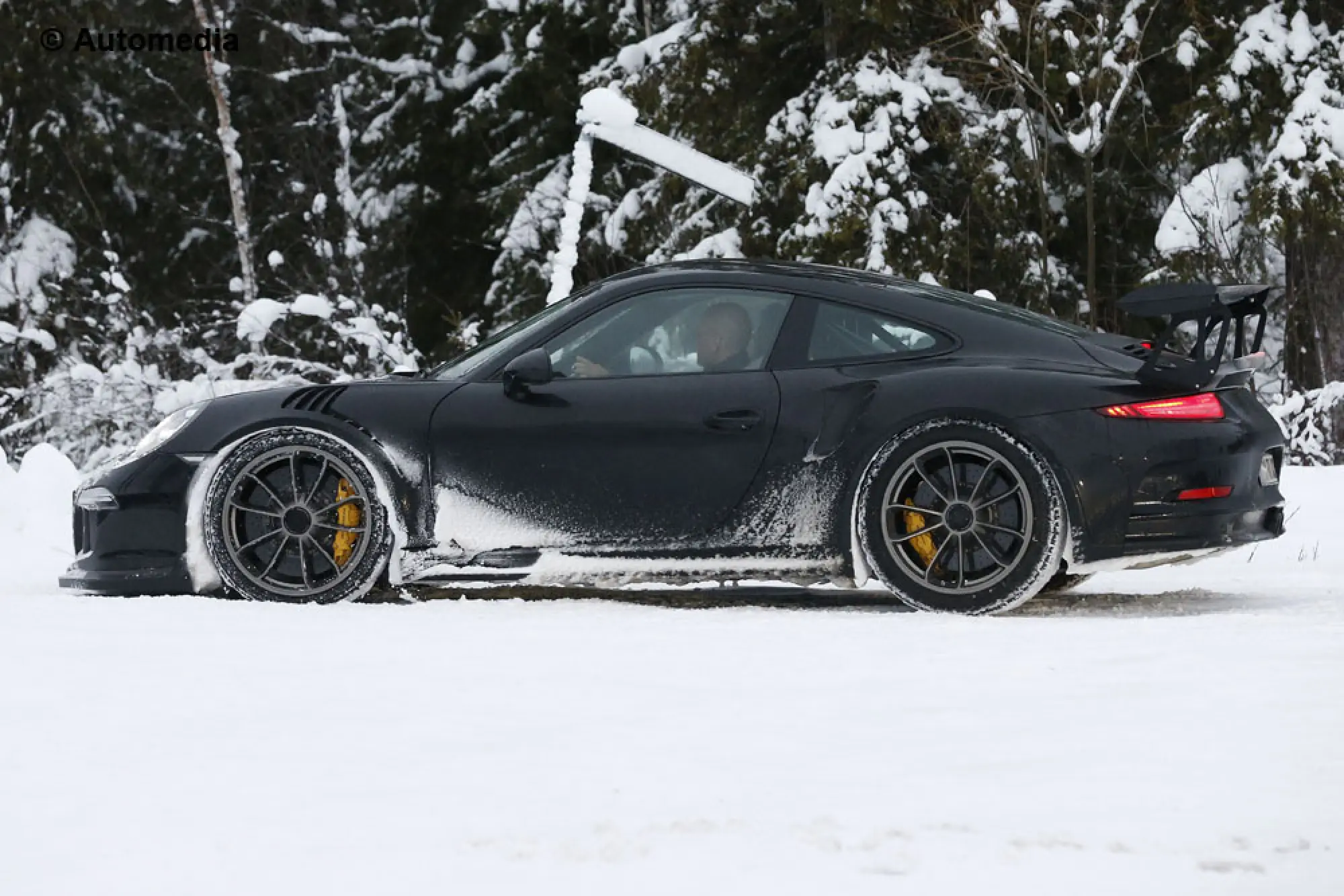 Porsche 911 GT3 RS - foto spia - 6