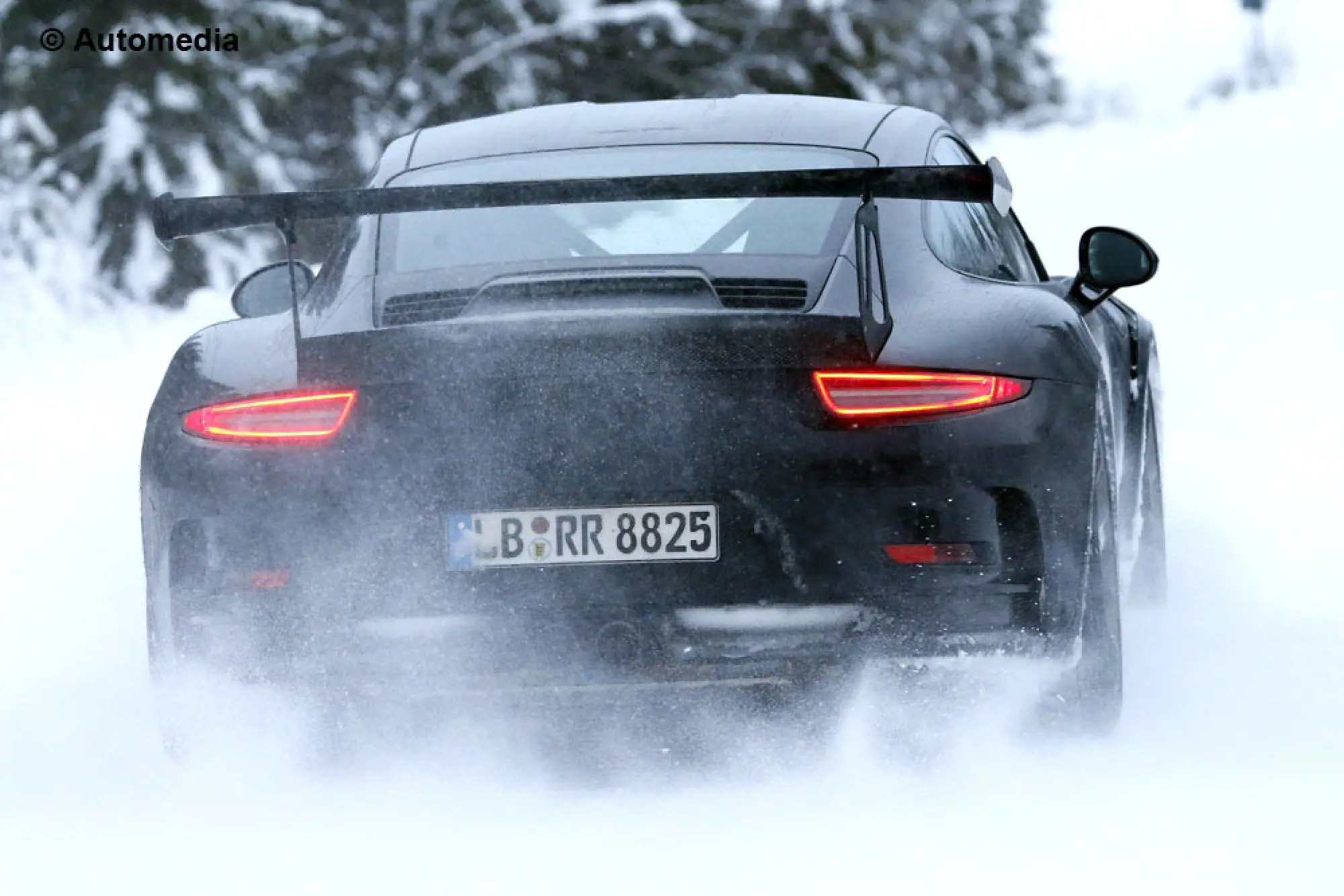 Porsche 911 GT3 RS - foto spia - 8