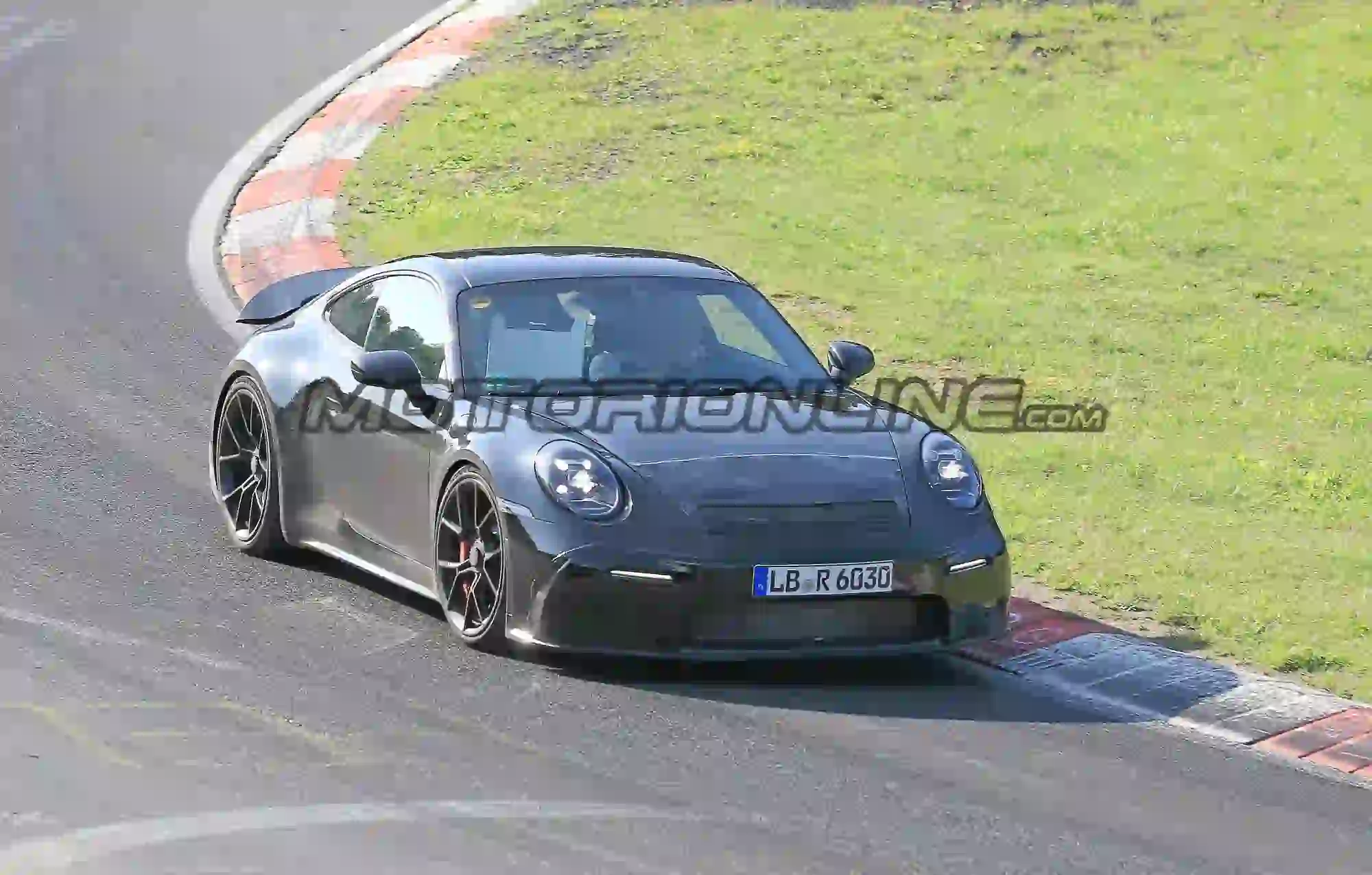 Porsche 911 GT3 Touring Package 2020 - Foto spia 20-08-2019 - 3