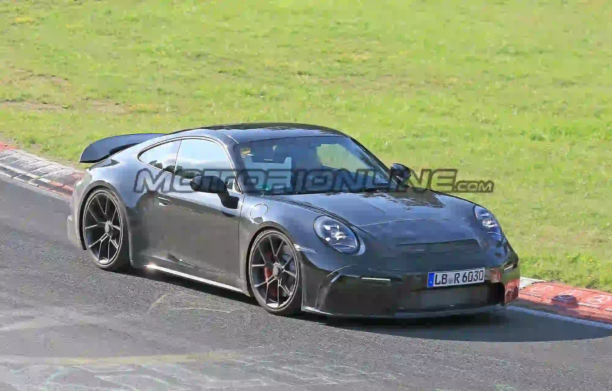 Porsche 911 GT3 Touring Package 2020 - Foto spia 20-08-2019 - 4