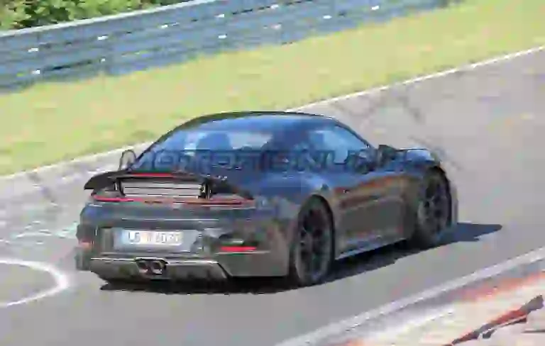 Porsche 911 GT3 Touring Package 2020 - Foto spia 20-08-2019 - 6