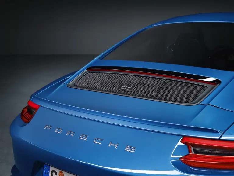Porsche 911 GT3 Touring Package  - 4