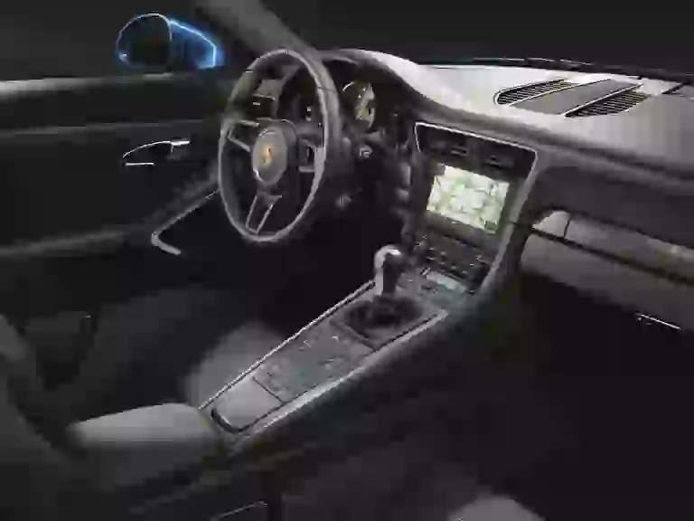 Porsche 911 GT3 Touring Package  - 6