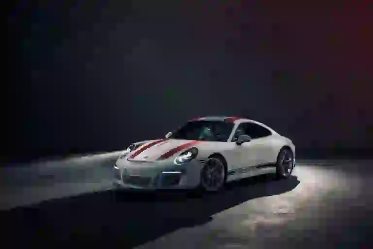 Porsche 911 GT3 Touring Package  - 7