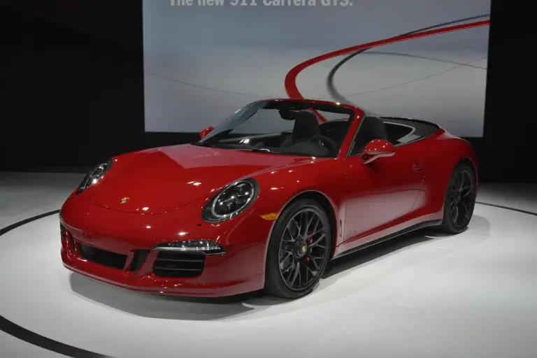 Porsche 911 GTS 2015 e Cayenne GTS 2015 - Salone di Los Angeles 2014 - 4