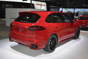 Porsche 911 GTS 2015 e Cayenne GTS 2015 - Salone di Los Angeles 2014