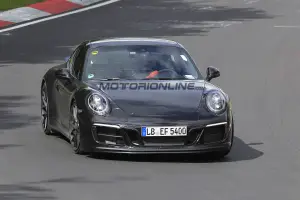 Porsche 911 GTS 2017 - Foto spia 16-06-2016