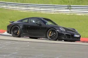Porsche 911 GTS 2017 - Foto spia 16-06-2016