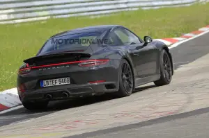 Porsche 911 GTS 2017 - Foto spia 16-06-2016