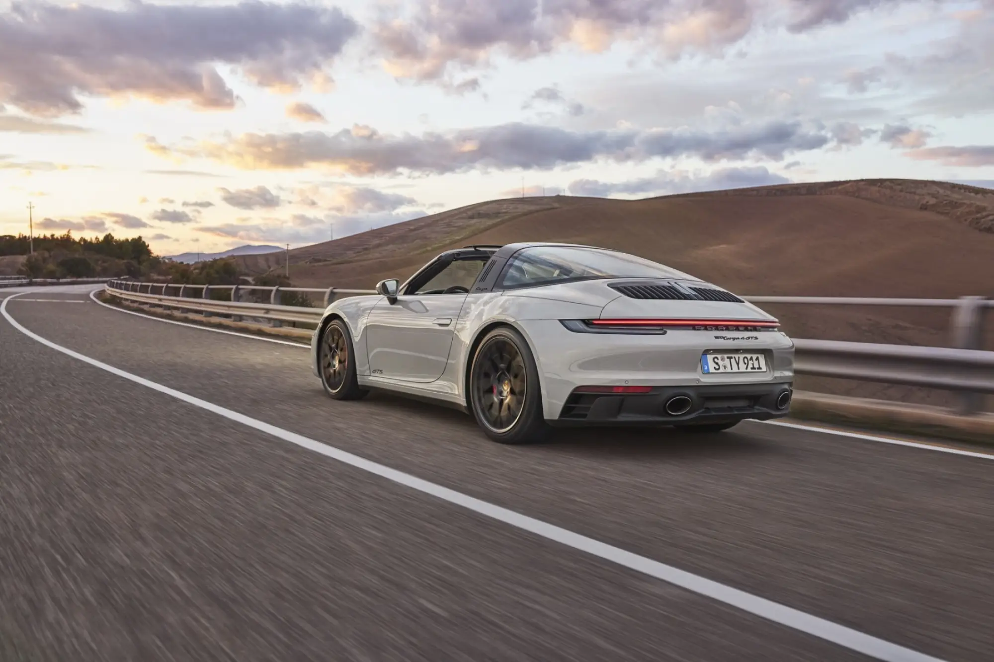 Porsche 911 GTS 2021 - 23