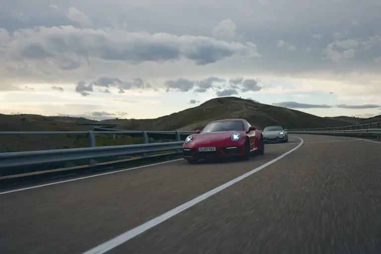 Porsche 911 GTS 2021 - 35