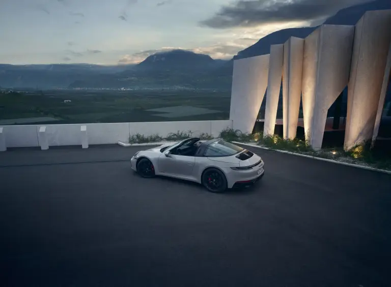 Porsche 911 GTS 2021 - 40