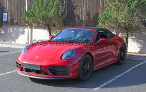 Porsche 911 GTS Cabrio - Foto spia 27-09-2019