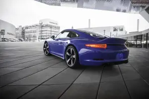 Porsche 911 GTS Club Coupe - 2