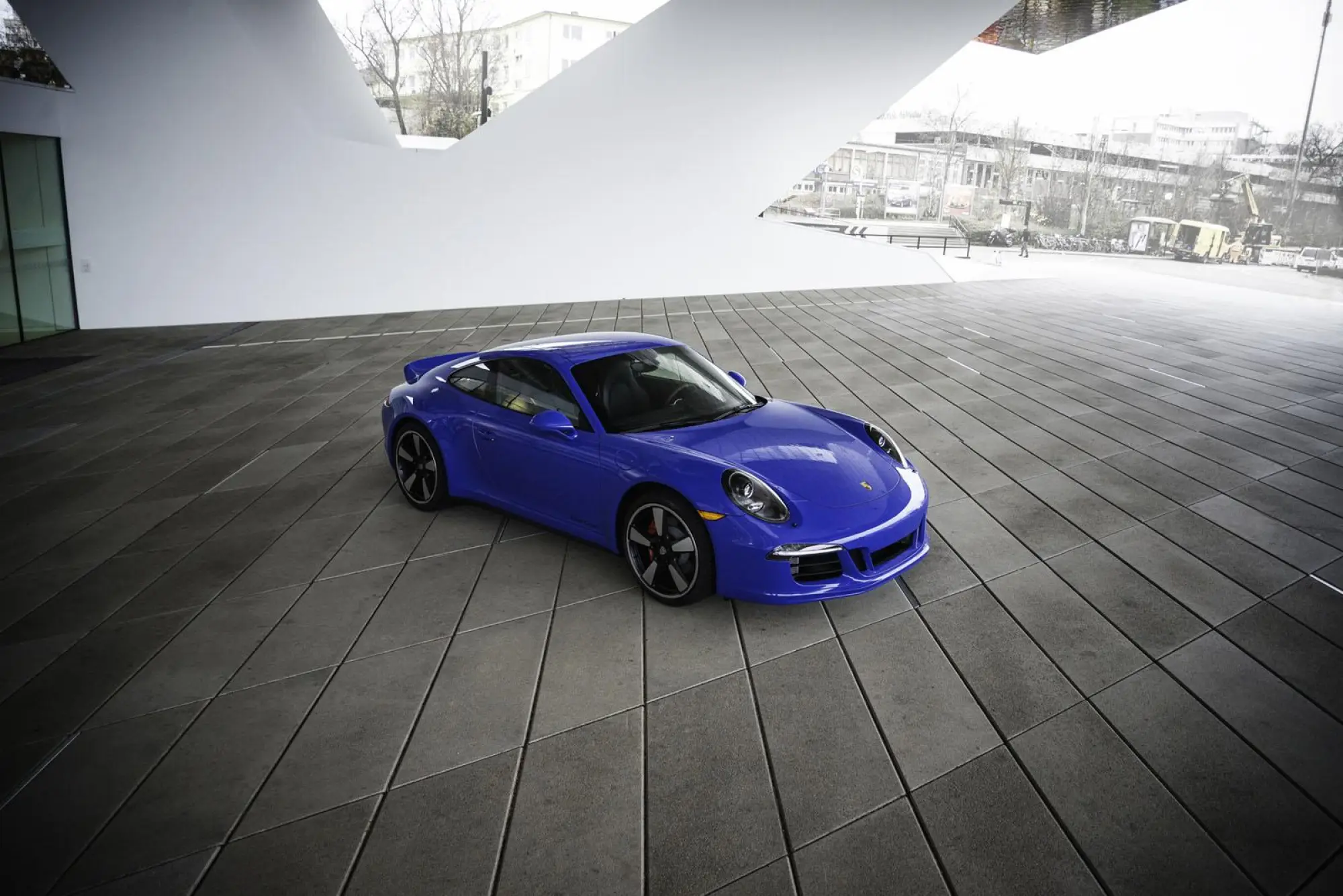 Porsche 911 GTS Club Coupe - 12
