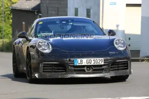 Porsche 911 GTS foto spia 27 luglio 2018
