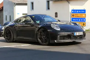 Porsche 911 GTS foto spia 27 luglio 2018