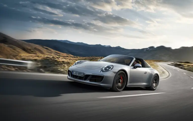 Porsche 911 GTS MY 2017 - 16