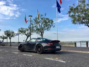 Porsche 911 GTS - 4