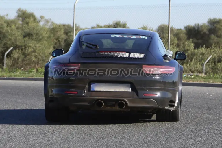 Porsche 911 MY 2018 - Foto spia muletto 22-11-2015 - 9
