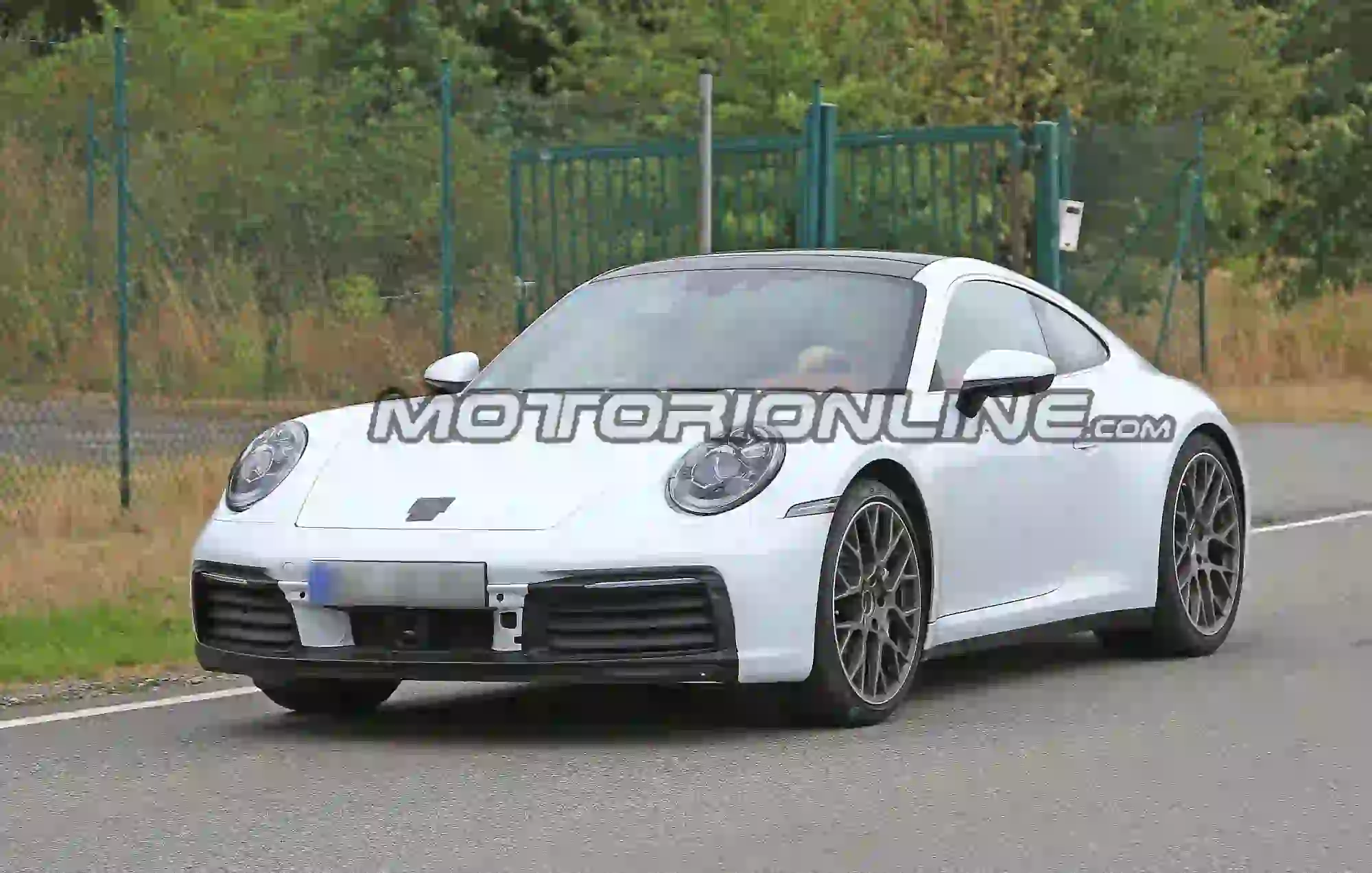Porsche 911 MY 2019 - Foto spia 03-09-2018 - 2