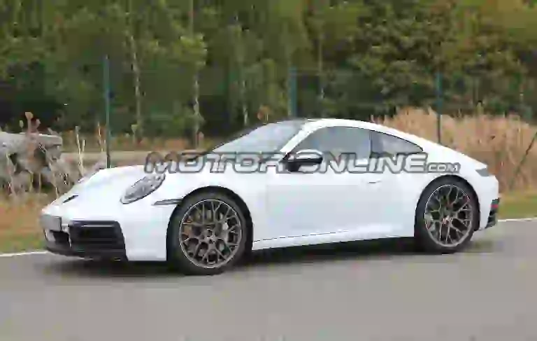 Porsche 911 MY 2019 - Foto spia 03-09-2018 - 4