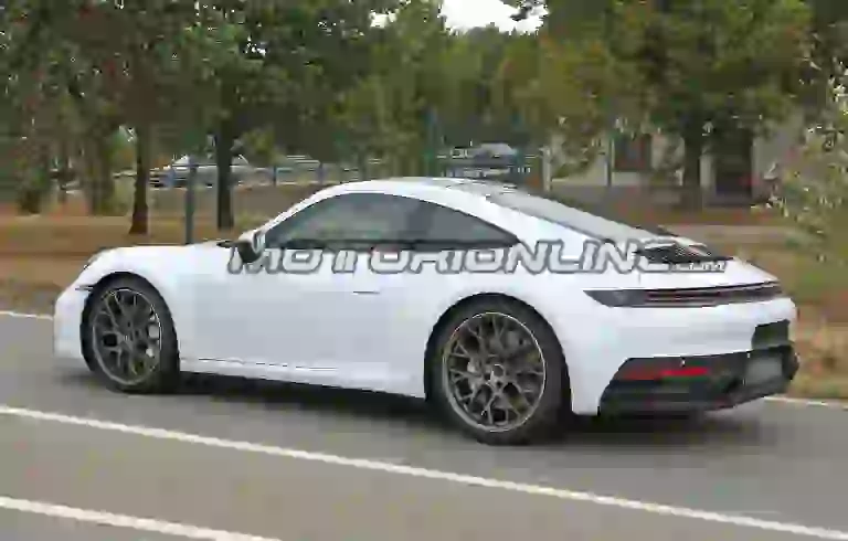 Porsche 911 MY 2019 - Foto spia 03-09-2018 - 6