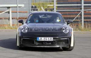 Porsche 911 - Prototipo rialzato - Foto spia 29-10-2020 - 2