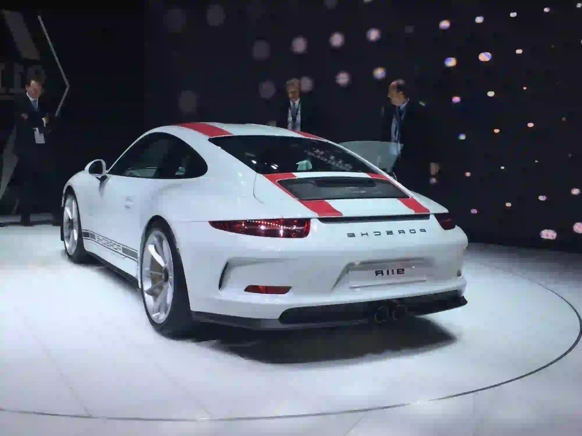 Porsche 911 R- Salone di Ginevra 2016 - 3