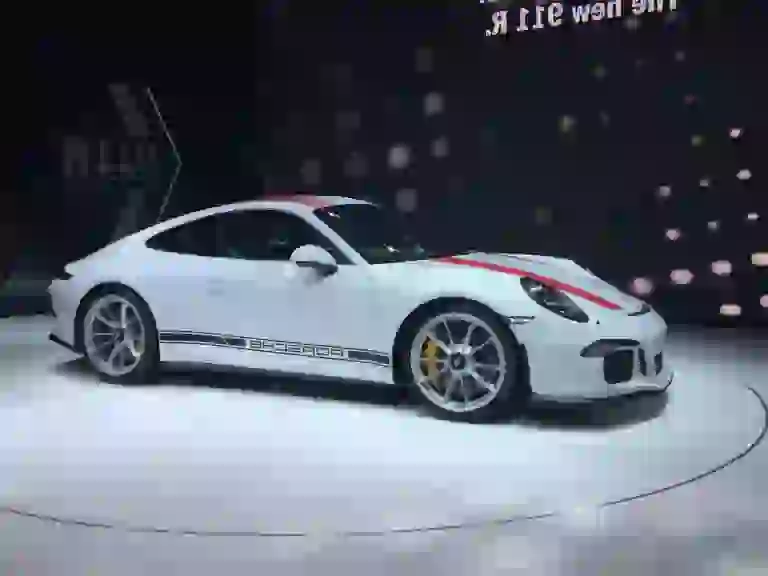 Porsche 911 R- Salone di Ginevra 2016 - 8