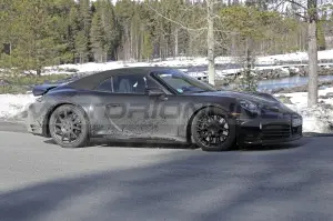Porsche 911 restyling - Foto Spia 25-03-2022