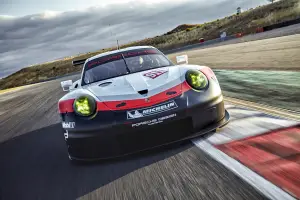 Porsche 911 RSR 2017 - 1