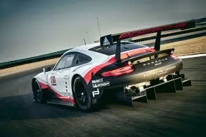 Porsche 911 RSR 2017 - 3