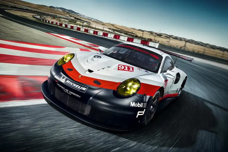Porsche 911 RSR 2017 - 7