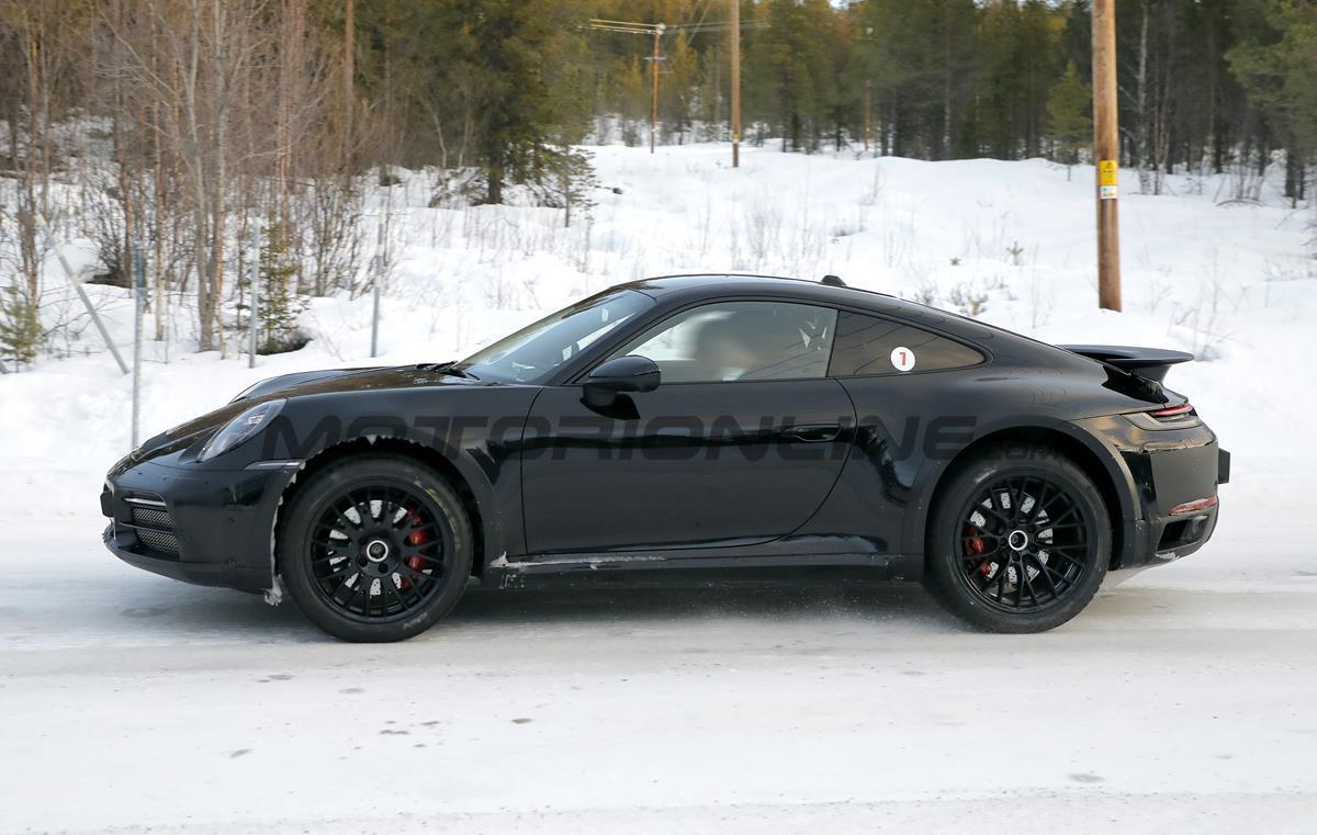Porsche 911 Safari e 911 restyling - Foto spia 25-01-2022