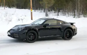 Porsche 911 Safari e 911 restyling - Foto spia 25-01-2022